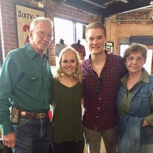 Meet your Posher, Blake